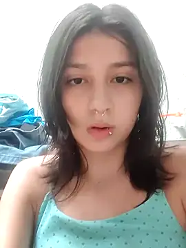 Maiden-Hot online show from 12-16-25, 07:51