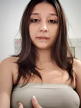 Snapshot of Maiden-Hot chatting on 07-05-26, 09:54 Maiden-Hot online show from 07-05-26, 09:54