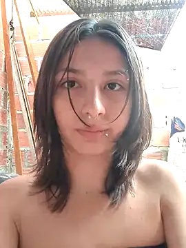 Maiden-Hot online show from 10-17-25, 07:37