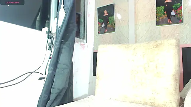 k stormi  online show from 11-30-25, 01:06