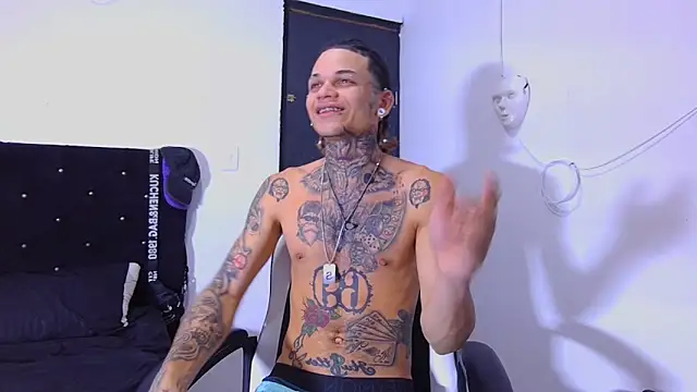 hot man05 online show from 12-04-25, 08:52
