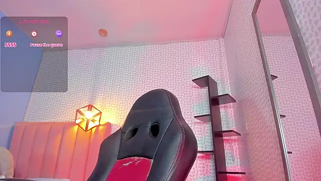 CALANTHELOVE1 online show from 11-10-25, 03:11