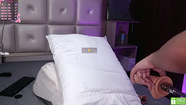 sammy liz online show from 10-11-25, 01:45