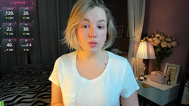 Nikki Kai online show from 10-13-25, 01:07