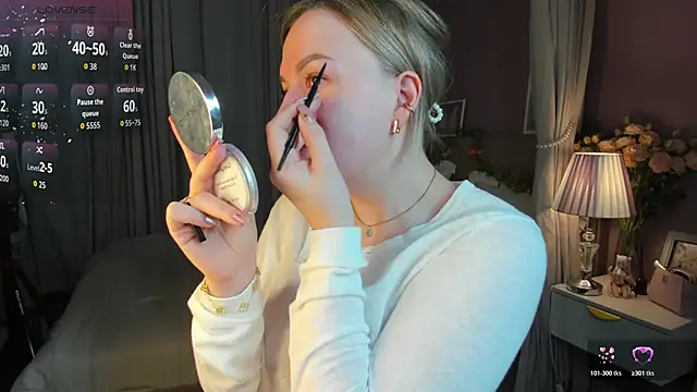 Nikki Kai online show from 11-17-25, 12:25