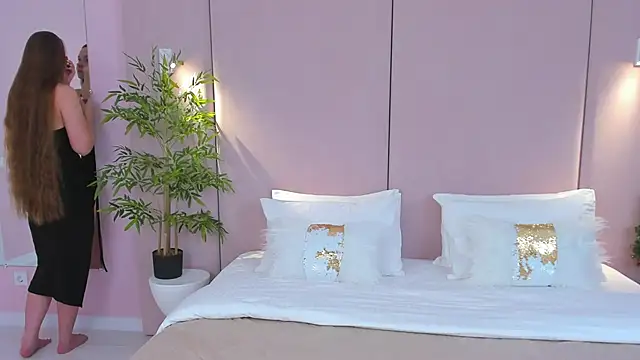 JaniceCollins online show from 12-05-25, 02:21