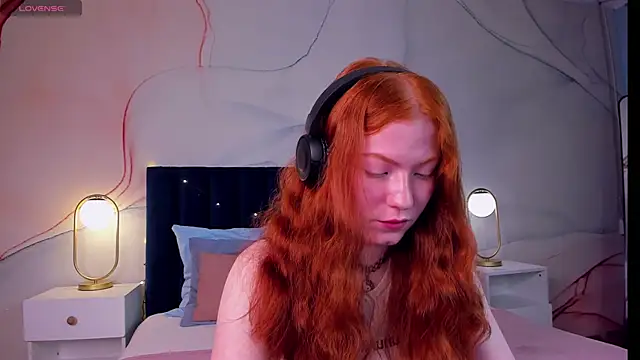 SophieOuld online show from 10-09-25, 02:56