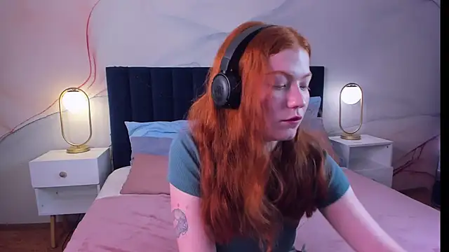 SophieOuld online show from 10-06-25, 03:08