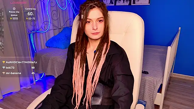 Snapshot of AnTikaMy chatting on 03-13-25, 11:41 AnTikaMy online show from 03-13-25, 11:41