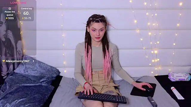 Snapshot of AnTikaMy chatting on 03-18-25, 09:23 AnTikaMy online show from 03-18-25, 09:23