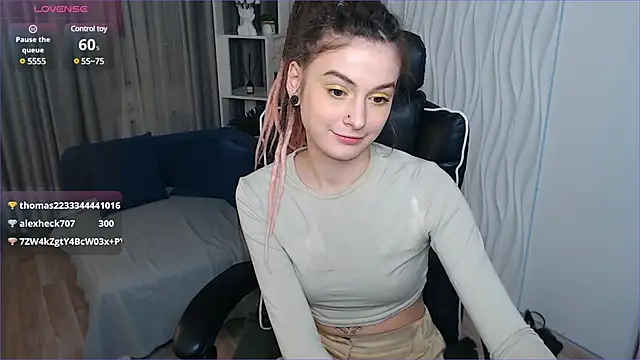 Snapshot of AnTikaMy chatting on 03-14-25, 12:40 AnTikaMy online show from 03-14-25, 12:40