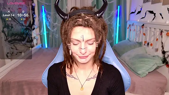 Snapshot of AnTikaMy chatting on 10-21-25, 07:24 AnTikaMy online show from 10-21-25, 07:24