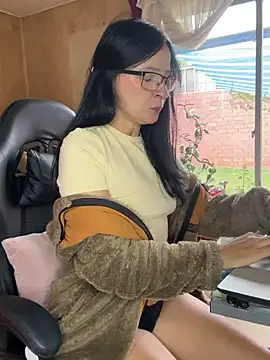 ValeriaVixen online show from 03-24-26, 07:14