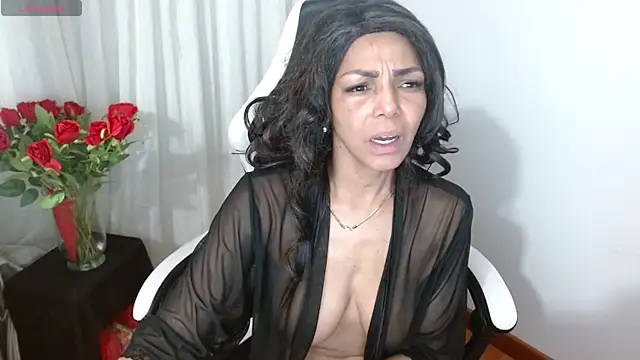 Lunasquirt1985 online show from 04-15-26, 01:37