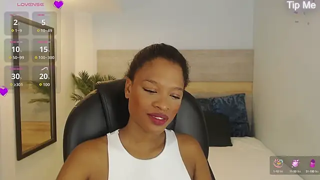 Snapshot of brendathompson_ chatting on 09-25-25, 02:50 brendathompson online show from 09-25-25, 02:50