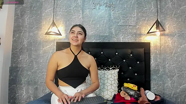 emberhodson online show from 10-10-25, 11:55