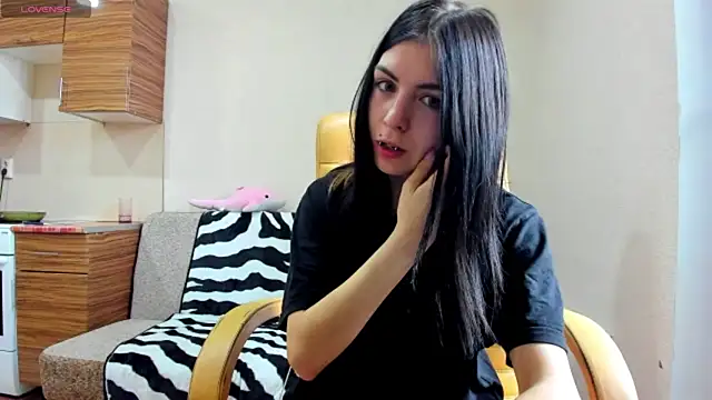 Snapshot of ErlinaBuoy chatting on 07-16-26, 07:27 ErlinaBuoy online show from 07-16-26, 07:27