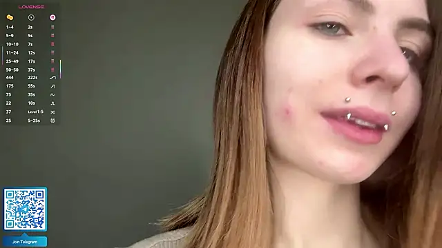 ErlinaBuoy online show from 02-11-26, 05:51