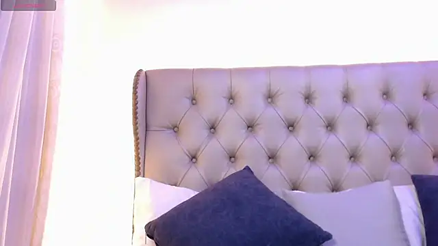 Snapshot of Liiamthompson chatting on 07-06-26, 11:39 Liiamthompson online show from 07-06-26, 11:39