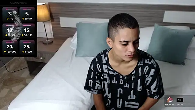 Liiamthompson online show from 04-02-26, 09:49