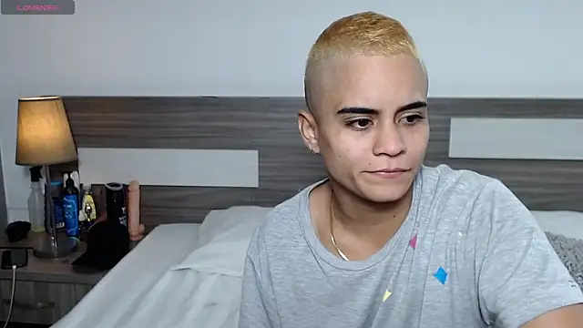 Liiamthompson online show from 01-10-26, 10:54