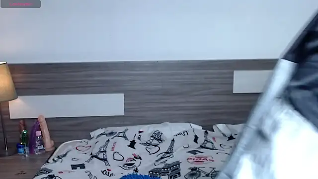 Liiamthompson online show from 01-13-26, 10:08