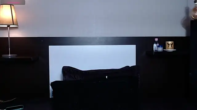 Liiamthompson online show from 04-11-26, 09:18