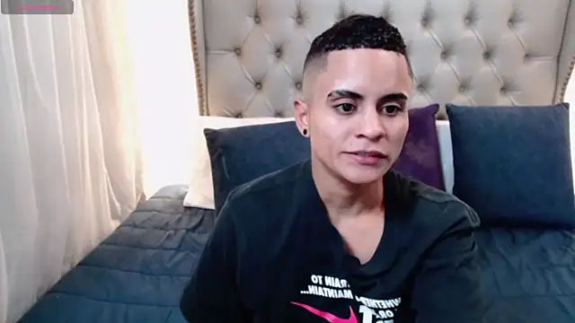 Snapshot of Liiamthompson chatting on 06-17-26, 07:24 Liiamthompson online show from 06-17-26, 07:24