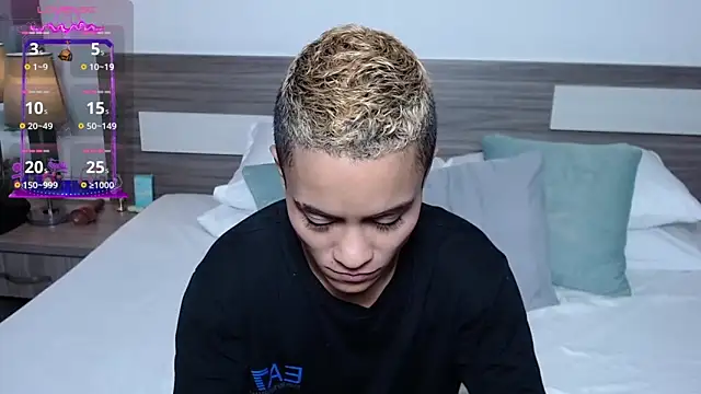 Liiamthompson online show from 03-20-26, 09:21