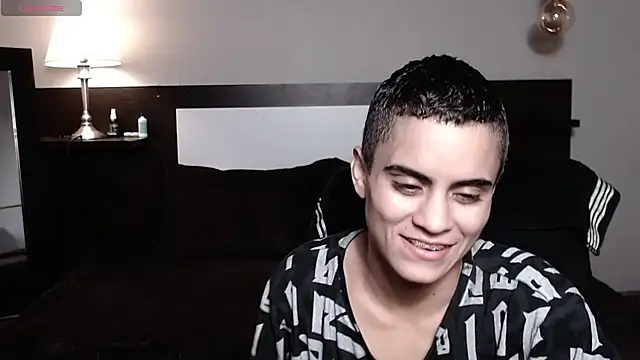 Liiamthompson online show from 05-02-26, 09:53