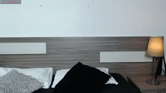 Liiamthompson online show from 11-07-25, 11:04