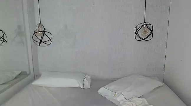 Snapshot of Liiamthompson chatting on 03-15-25, 11:29 Liiamthompson online show from 03-15-25, 11:29