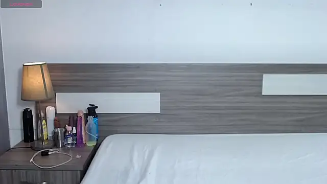 Liiamthompson online show from 01-06-26, 09:02