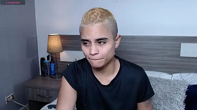 Snapshot of Liiamthompson chatting on 01-15-26, 09:40 Liiamthompson online show from 01-15-26, 09:40