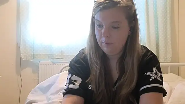 Demi WelshX online show from 10-20-25, 08:37