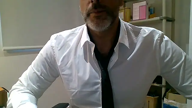 66MA69 online show from 12-19-25, 04:42