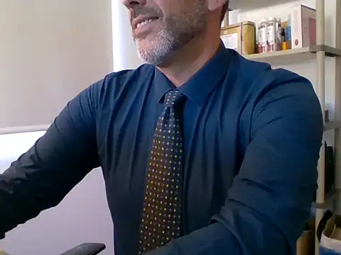 66MA69 online show from 09-15-25, 01:44