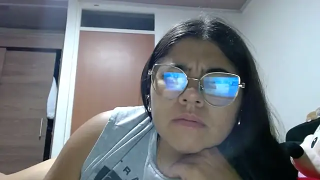 viccky vick online show from 10-13-25, 03:30