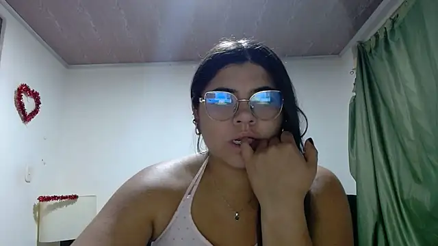 viccky vick online show from 10-14-25, 03:29