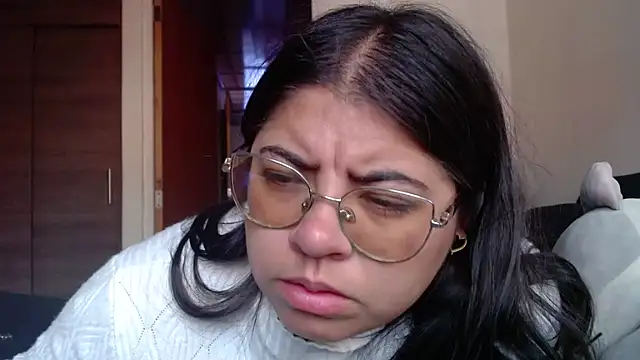 viccky vick online show from 12-17-25, 09:31