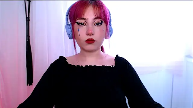 Snapshot of purplewitch chatting on 03-21-26, 09:03 purplewitch online show from 03-21-26, 09:03