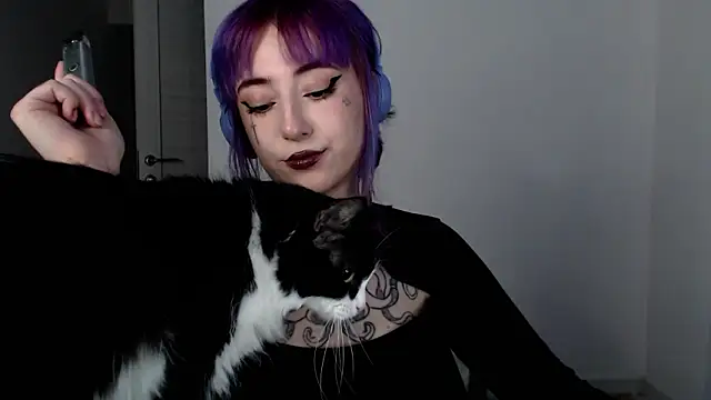 Snapshot of purplewitch chatting on 02-02-26, 12:04 purplewitch online show from 02-02-26, 12:04