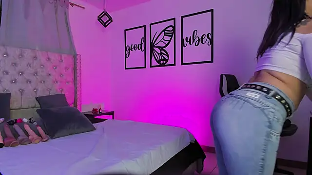 nicolee millerr online show from 04-13-26, 12:20