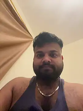 Snapshot of SoloChill chatting on 05-19-26, 05:20 SoloChill online show from 05-19-26, 05:20