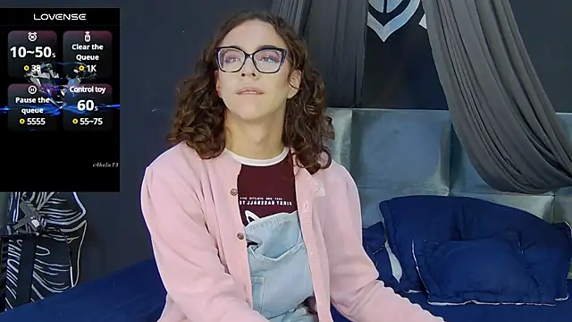 AuroraStartrainn online show from 03-20-25, 12:43