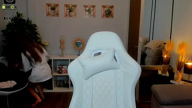 Anya-Ray online show from 11-11-25, 02:12