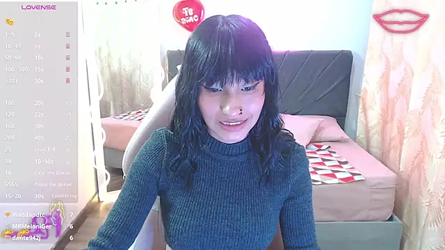 Snapshot of palmerfox_tay chatting on 02-22-25, 10:31 palmerfox tay online show from 02-22-25, 10:31