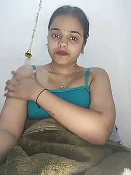 Snapshot of RAYI_123 chatting on 02-15-25, 10:52 RAYI 123 online show from 02-15-25, 10:52