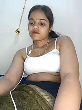 Snapshot of RAYI_123 chatting on 02-16-25, 10:55 RAYI 123 online show from 02-16-25, 10:55