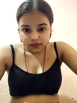 Snapshot of RAYI_123 chatting on 10-01-25, 04:44 RAYI 123 online show from 10-01-25, 04:44